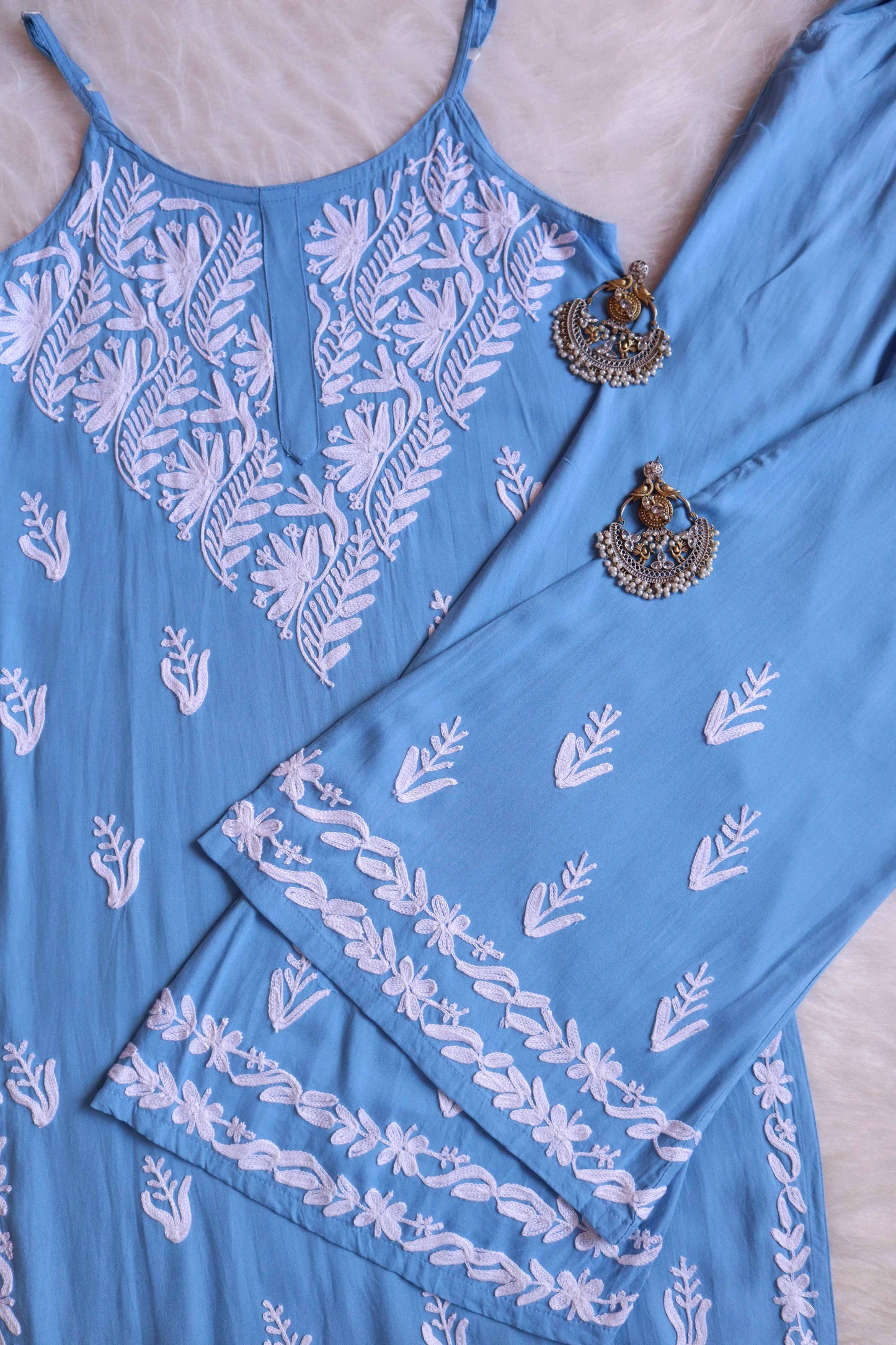 SUHANI Ice Blue Sleeveless Rayon Kurta Pant set