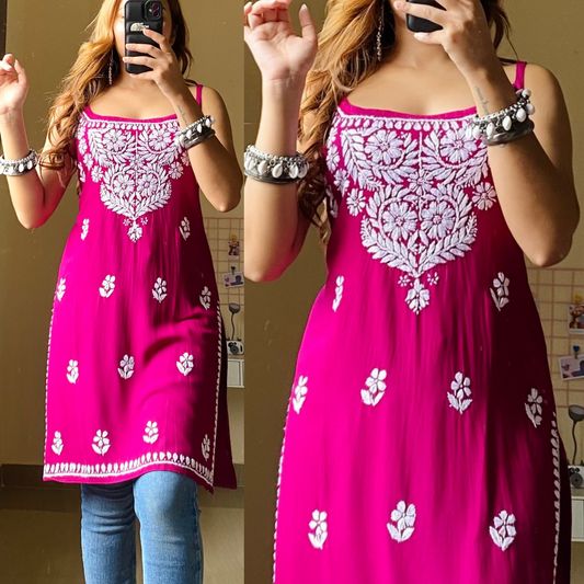 Kalindi Sleeveless Chikankari Kurta